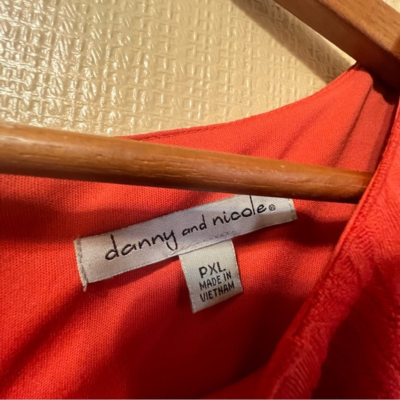 Elegant Orange Red Swirl Dress - Picture 2 of 3